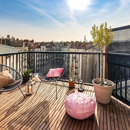 Prague Days - Sunny Riverside Apartments With Terraces מראה חיצוני תמונה