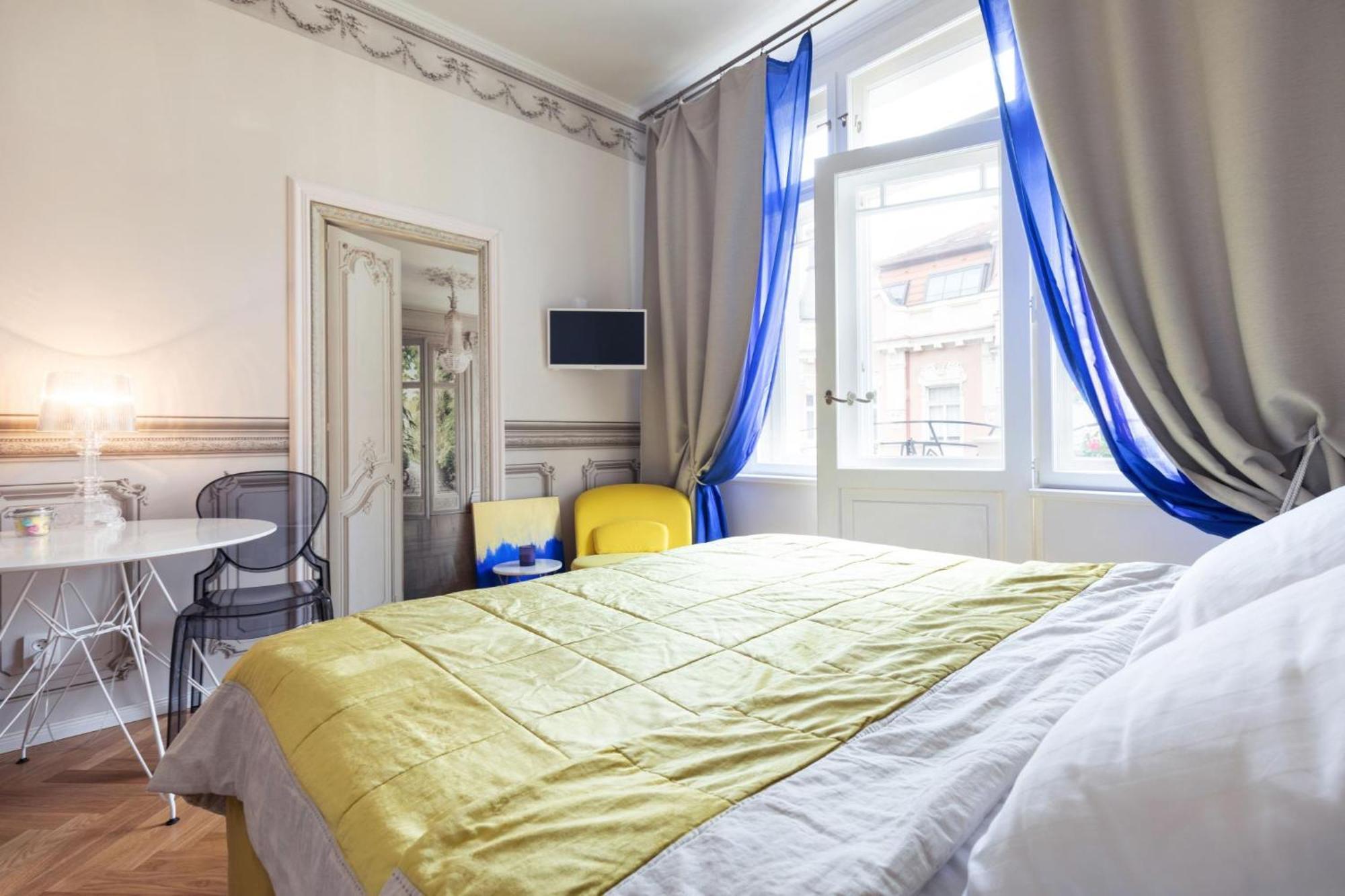 Prague Days - Sunny Riverside Apartments With Terraces מראה חיצוני תמונה